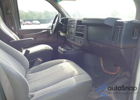 2012 Chevrolet Express 2500 Work Van z USA, uszkodzony, nr VIN 1GCWGFCAXC1194967